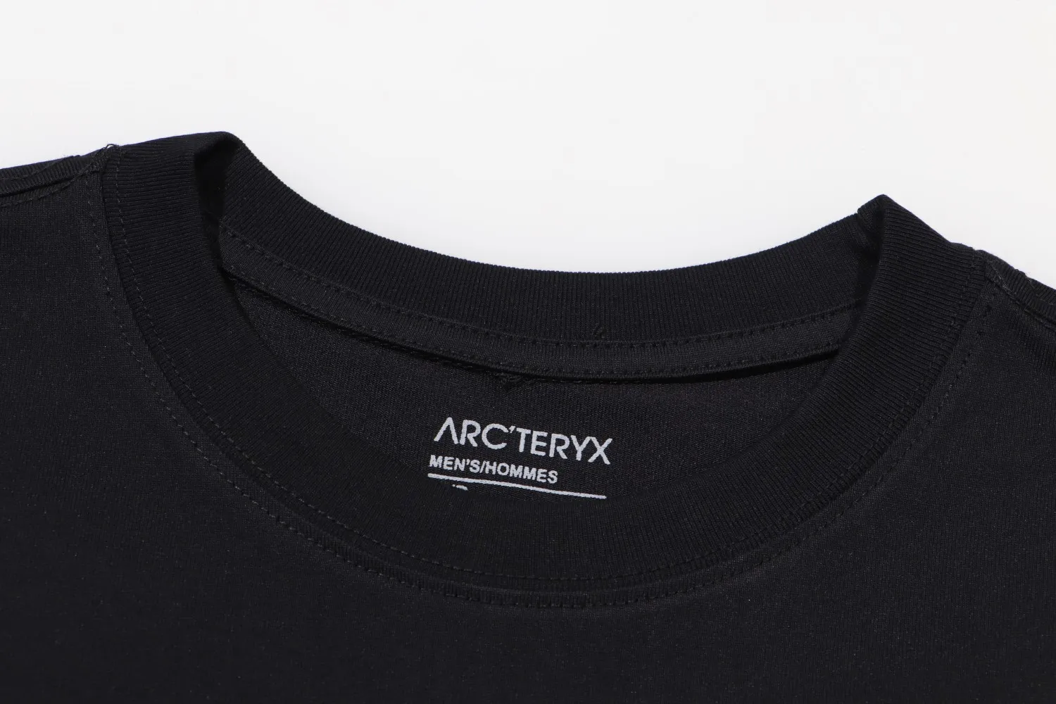 Arc’teryx ARC 23SS T 60 ， g 。 Breathable， ， ， 。 logo ， 。 ， 。 ， ， ， ， 。 Size:XS-L